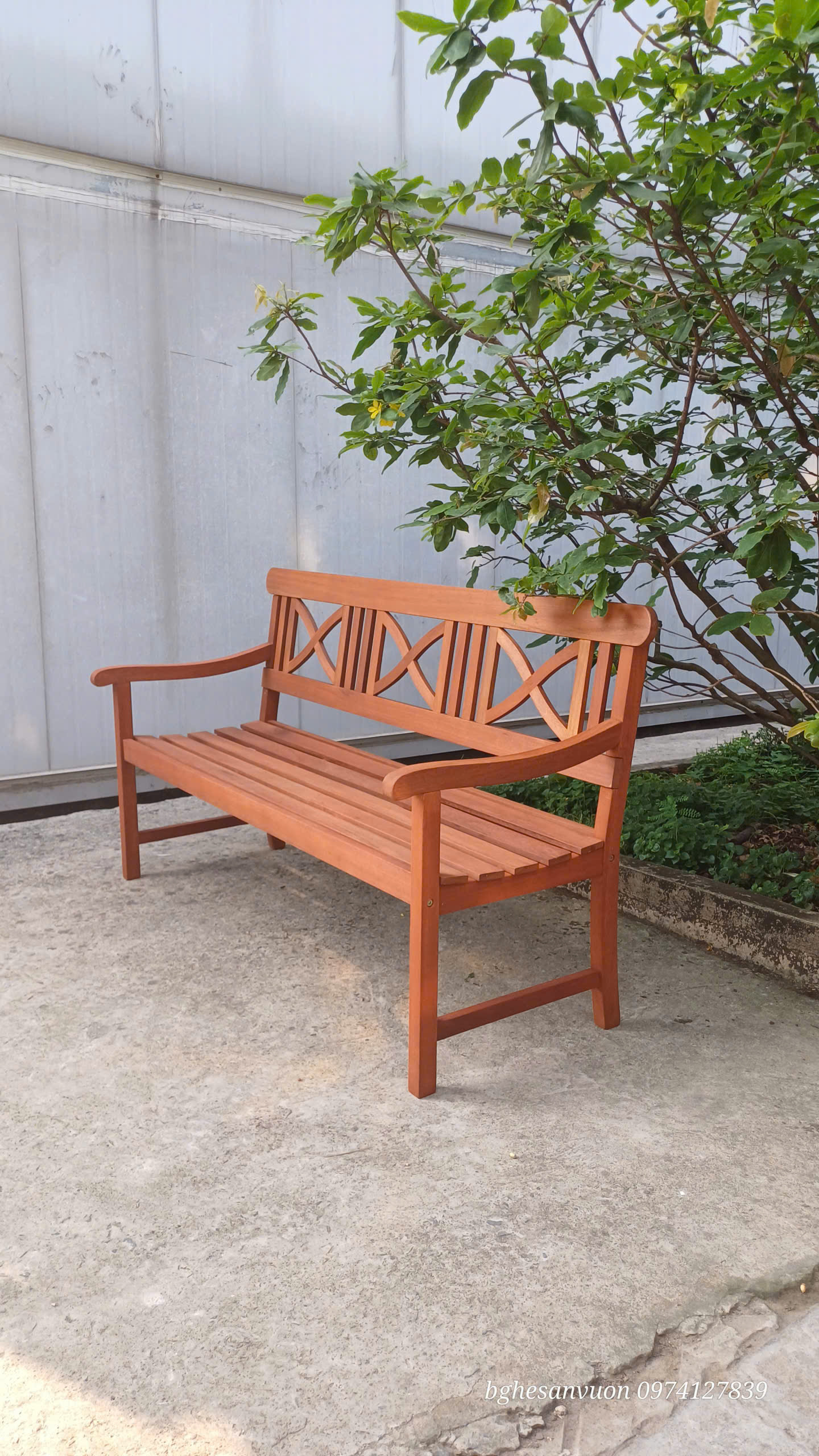 thanh-ly-ghe-bench-3-cho-go-tram-solid-san-vuon